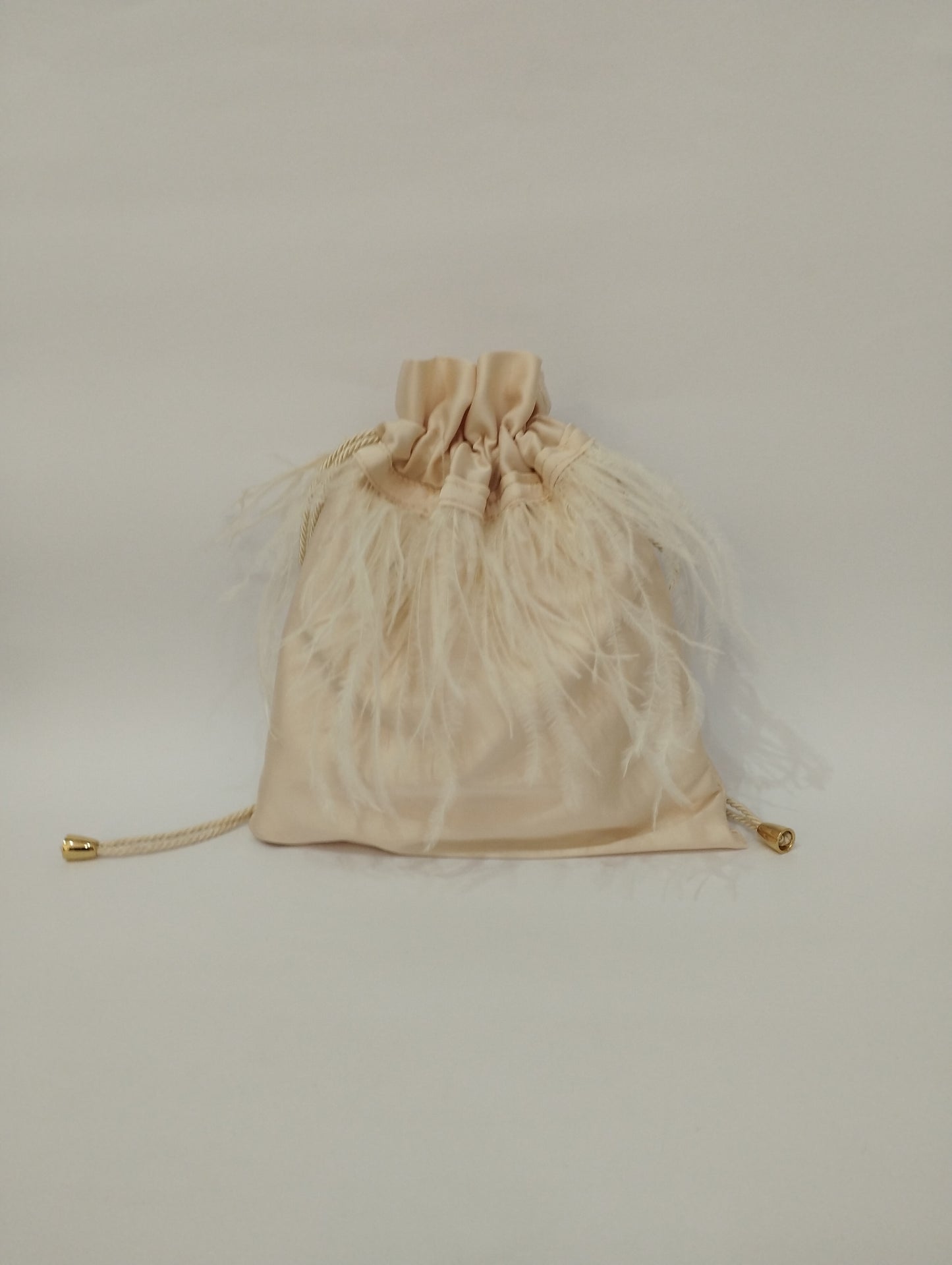 Borsa a sacchetto con piume