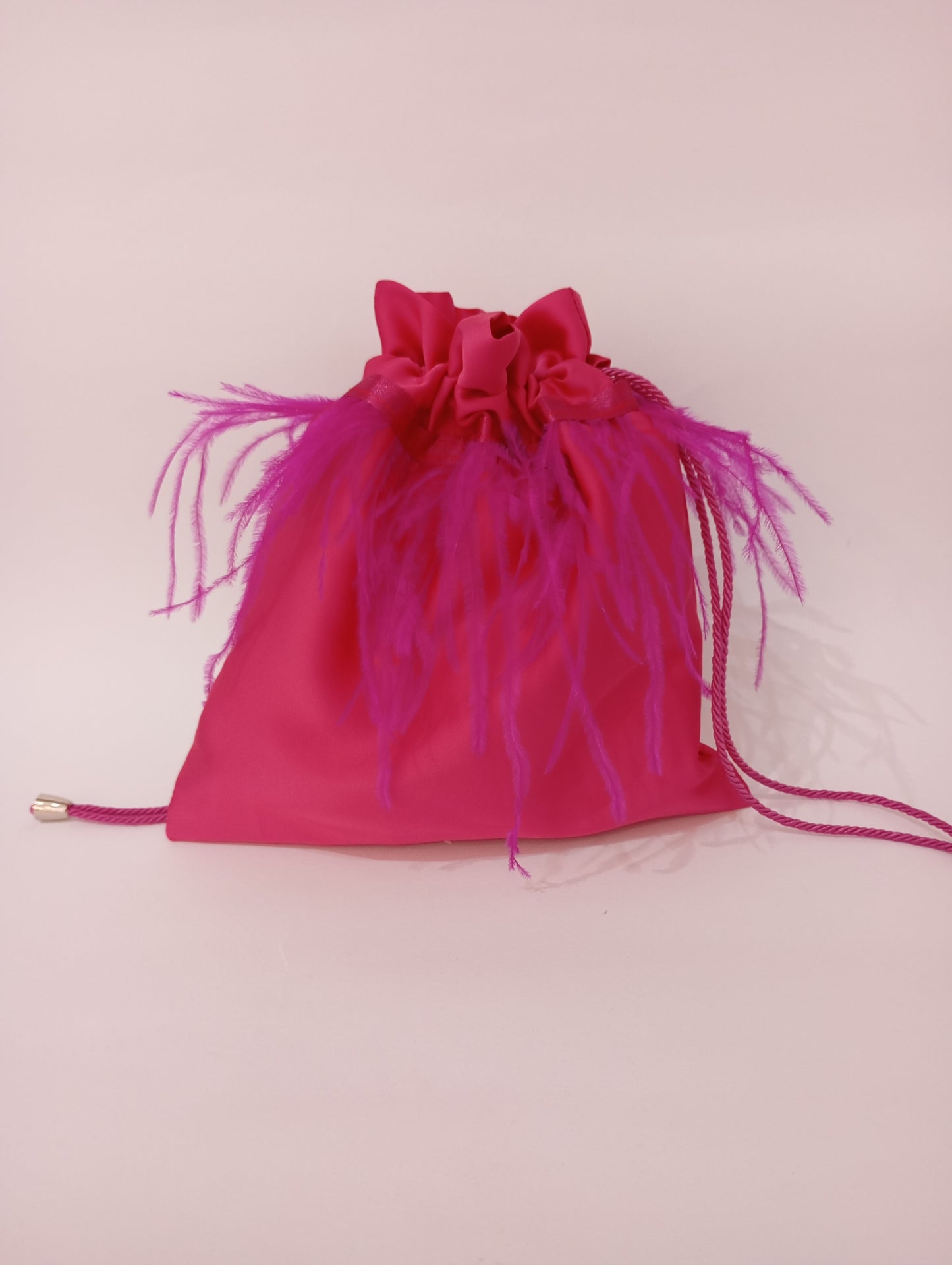 Borsa a sacchetto con piume