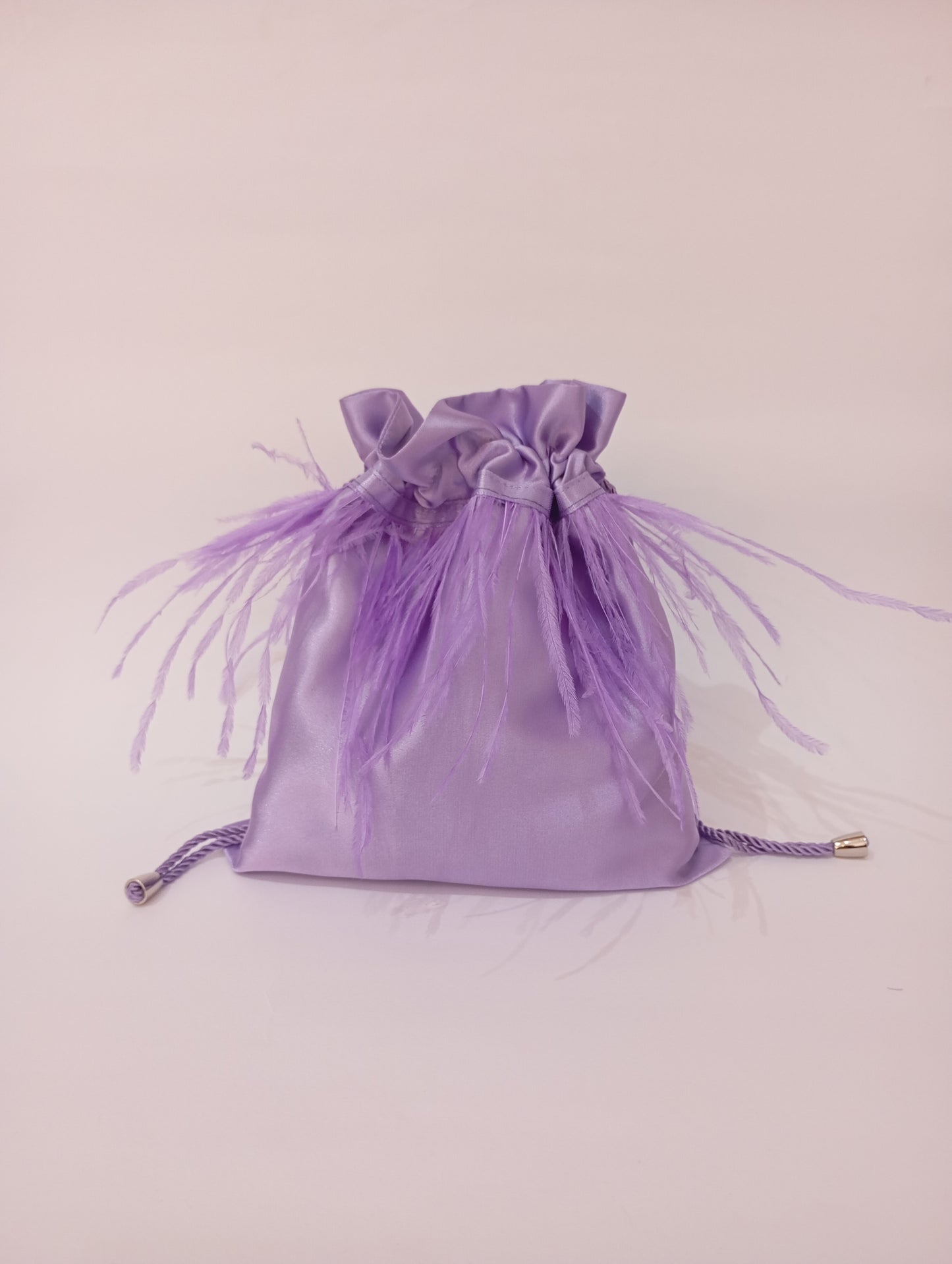 Borsa a sacchetto con piume