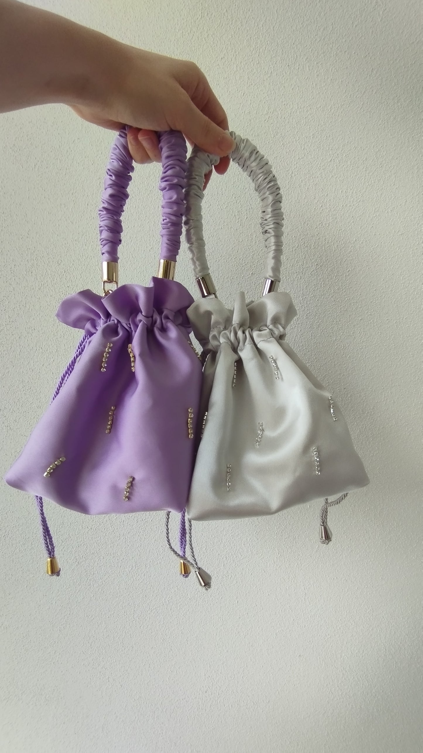 Manico Scrunchie in tessuto Satin