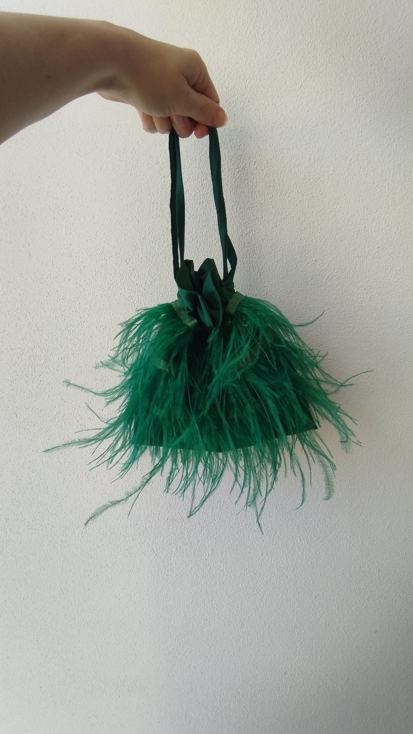 Borsa a sacchetto "Nuvola" con piume