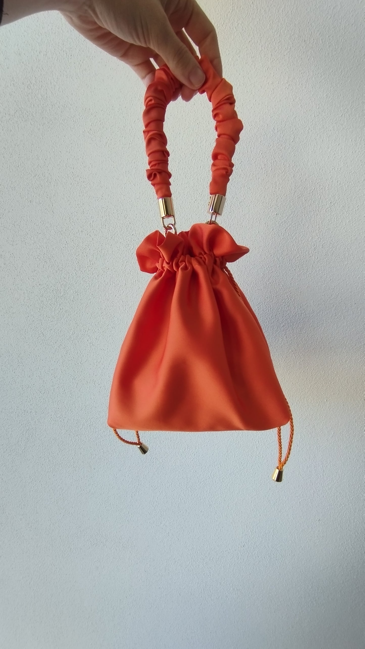 Manico Scrunchie in tessuto Satin