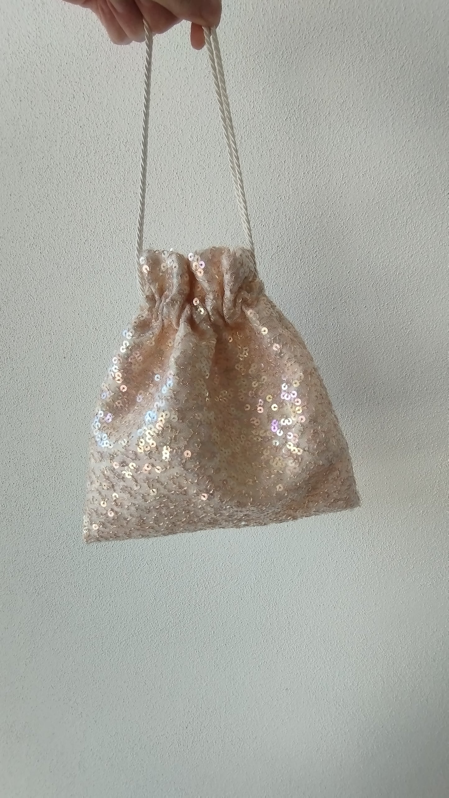 Borsa a sacchetto Oro in paillettes + Manico
