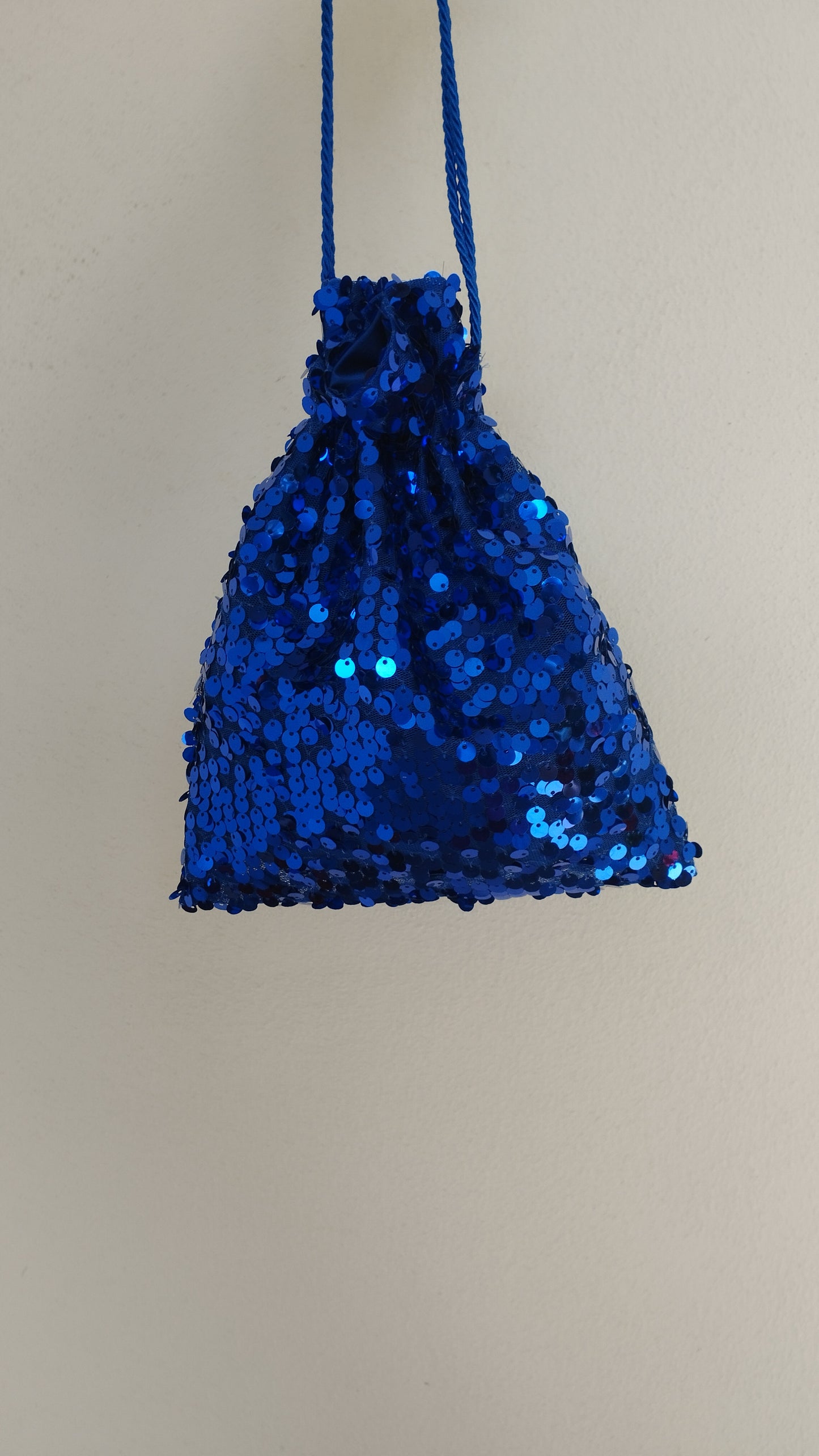 Borsa a sacchetto in paillettes