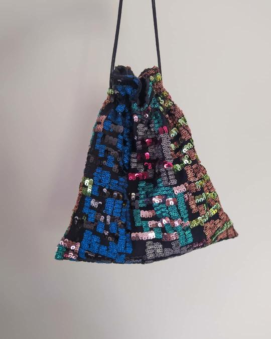 Pochette à paillettes multicolores