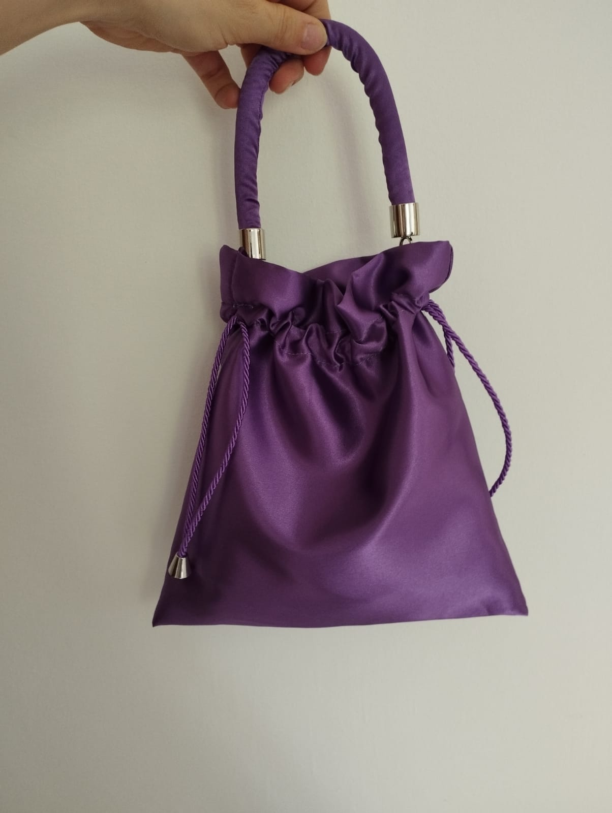 Manico rigido in tessuto Satin