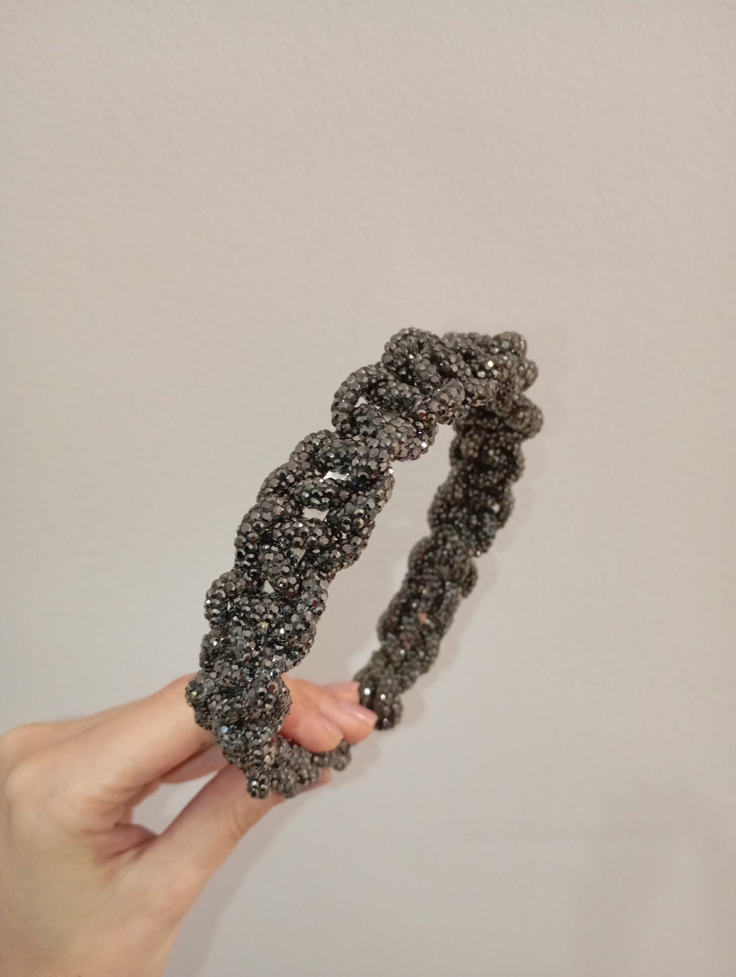 Cerchietto elegante con filato strass