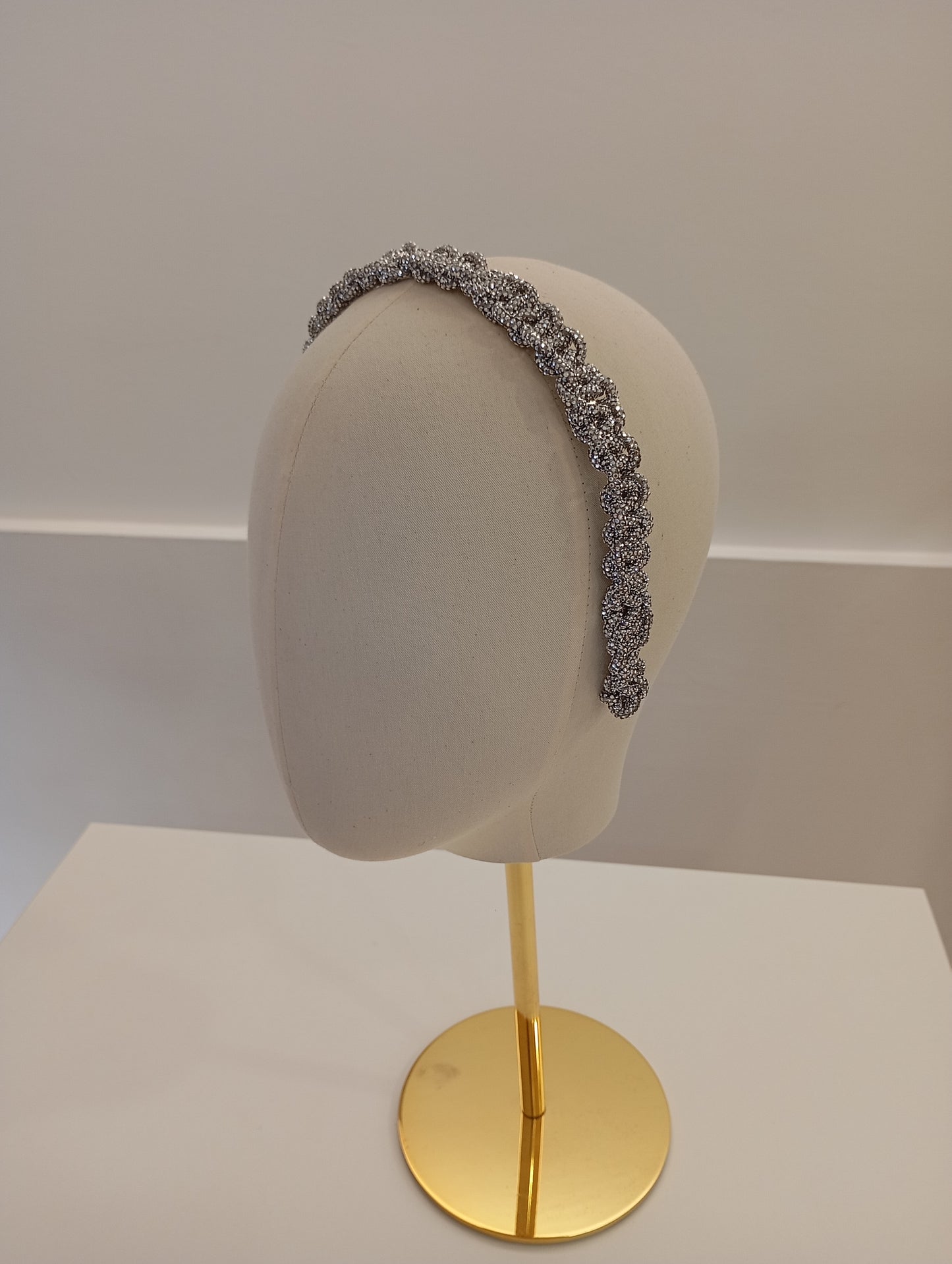 Cerchietto elegante con filato strass